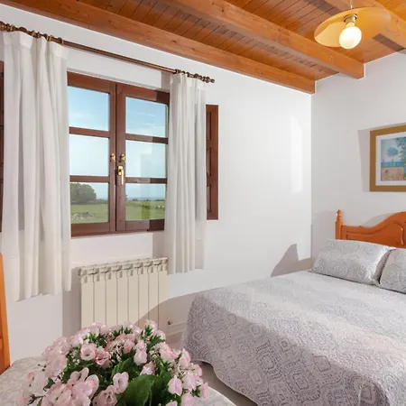 El Acebo Apartment Naves (Asturias)